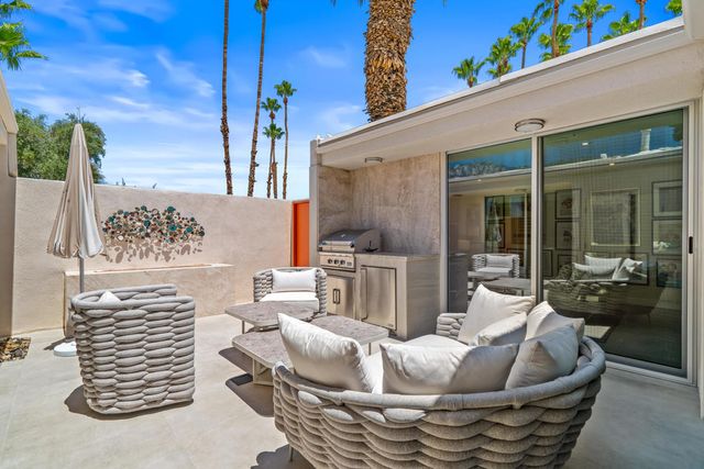 133 Desert Lakes Drive, Palm Springs, CA 92264