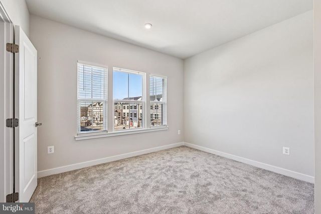 9389 EDENDERRY DR, Fredericksburg, VA 22408