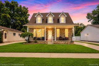21819 Maple Street, St. Clair Shores, MI 48081