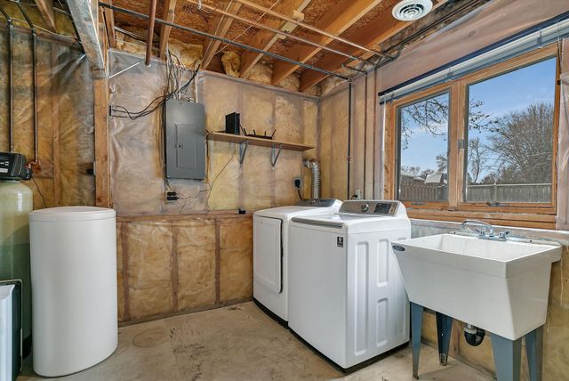 202 10th Street N, Sartell, MN 56377