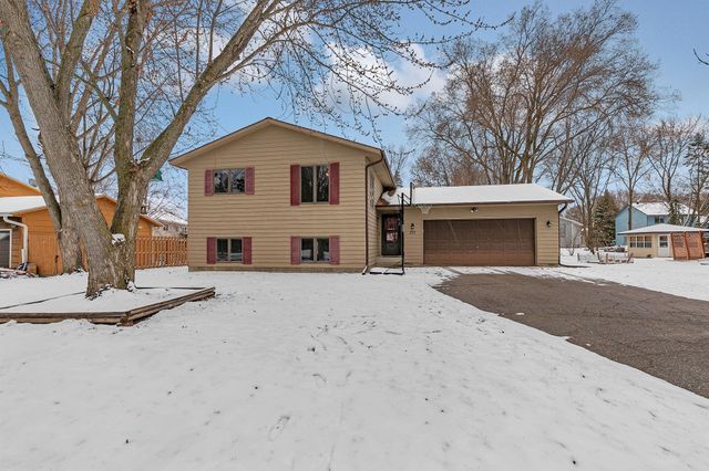 202 10th Street N, Sartell, MN 56377