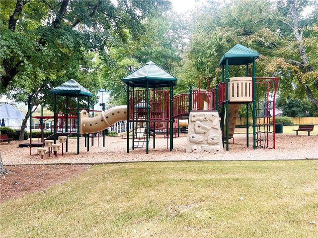 120 CROFTWOOD Court, Johns Creek, GA 30097