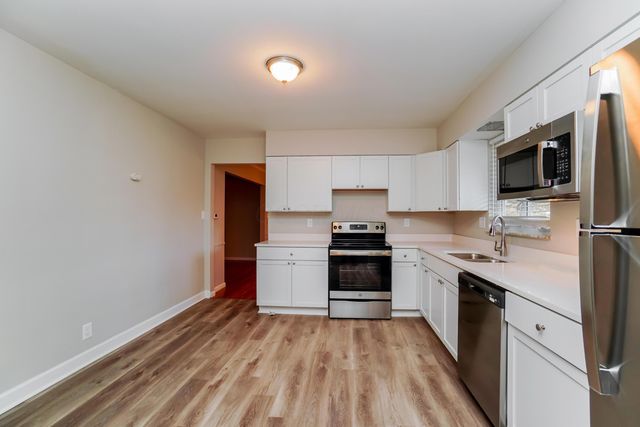 9548 Brookside Drive, Pickerington, OH 43147