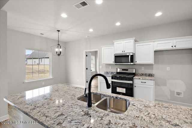 6579 E John Hamilton Way, Olive Branch, MS 38654