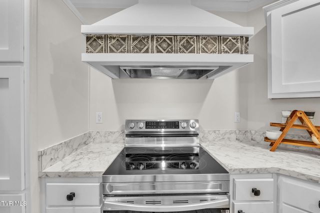 18416 Fortunes Way, Abingdon, VA 24210