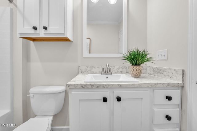 18416 Fortunes Way, Abingdon, VA 24210