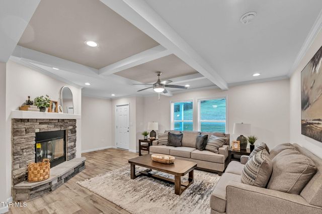 18416 Fortunes Way, Abingdon, VA 24210