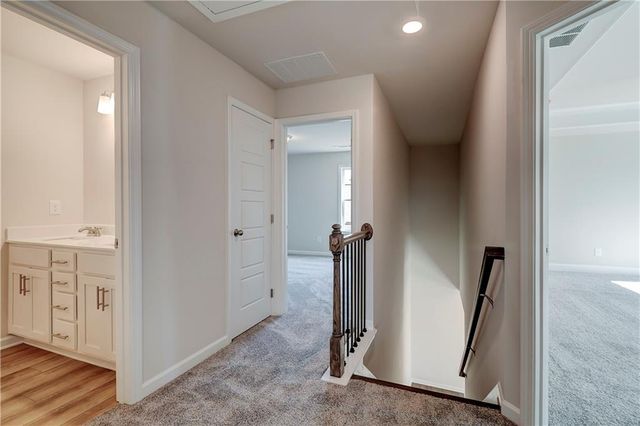 646 Winding Rose Drive, Hoschton, GA 30548
