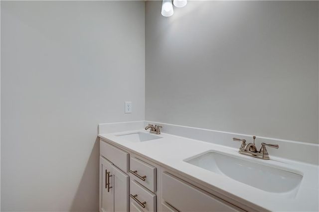 646 Winding Rose Drive, Hoschton, GA 30548