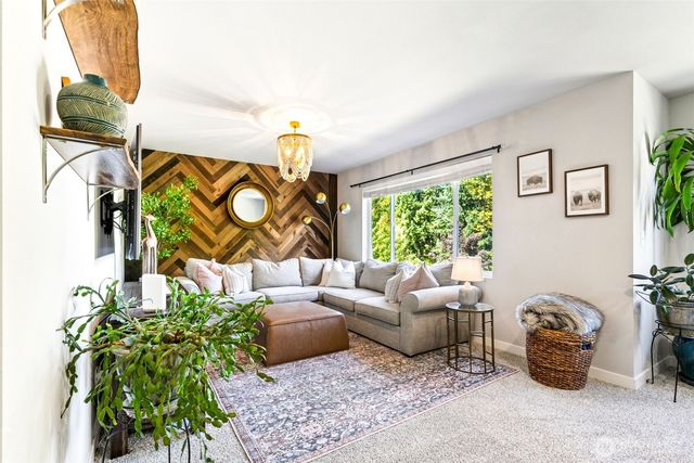 11918 172nd Street Ct E, Puyallup, WA 98374