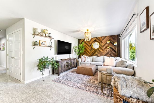 11918 172nd Street Ct E, Puyallup, WA 98374