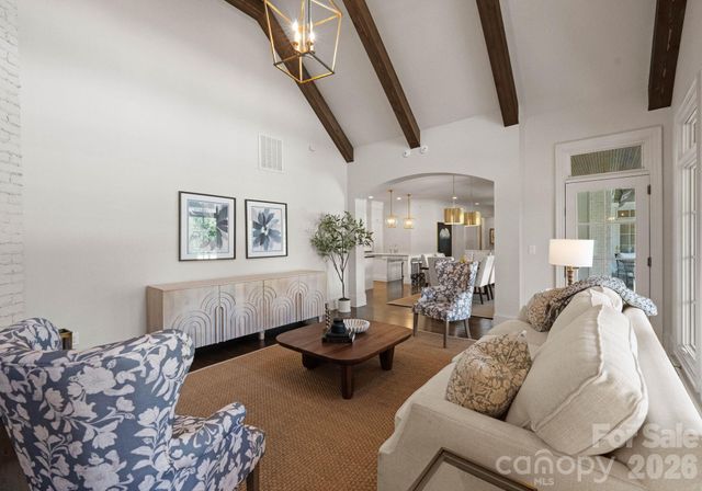 2043 Sharon Lane, Charlotte, NC 28211