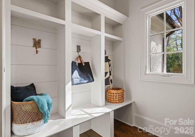 2043 Sharon Lane, Charlotte, NC 28211