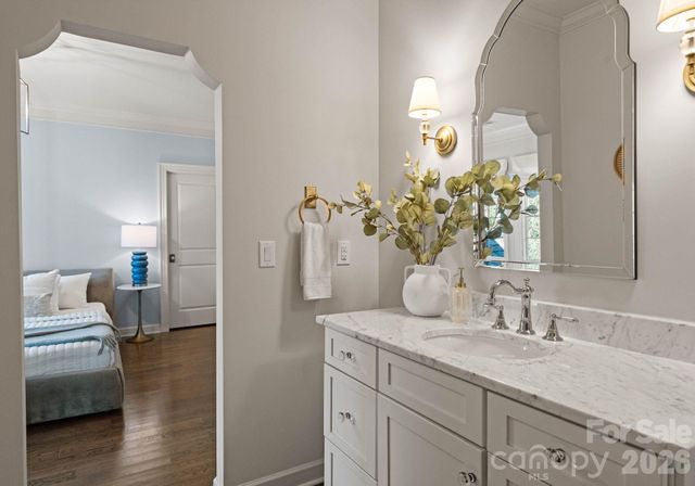 2043 Sharon Lane, Charlotte, NC 28211