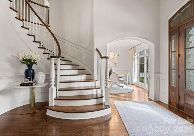 2043 Sharon Lane, Charlotte, NC 28211