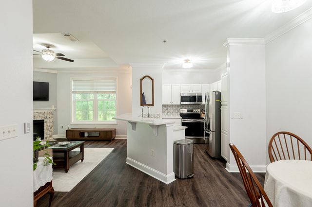 60 Fenwick Hall Alley 332, Johns Island, SC 29455