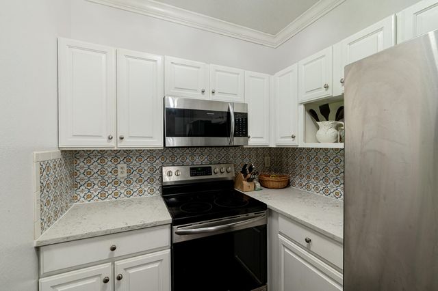 60 Fenwick Hall Alley 332, Johns Island, SC 29455