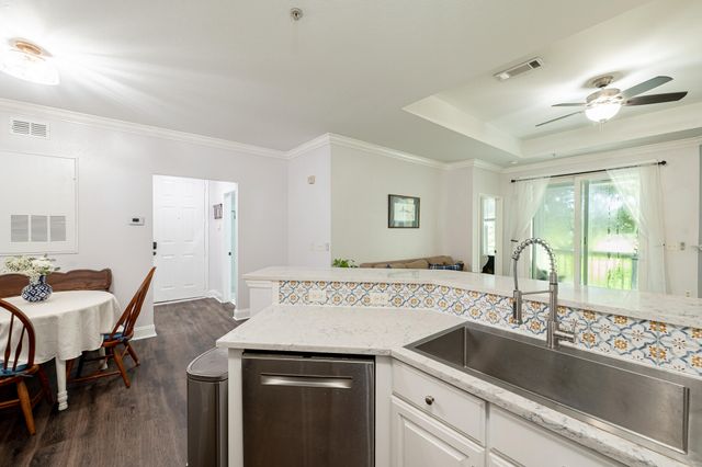 60 Fenwick Hall Alley 332, Johns Island, SC 29455
