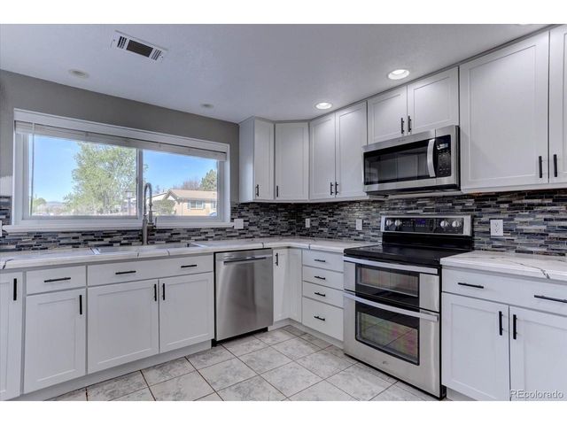 1292 S Vance St, Lakewood, CO 80232