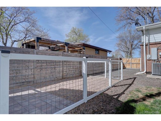 1292 S Vance St, Lakewood, CO 80232