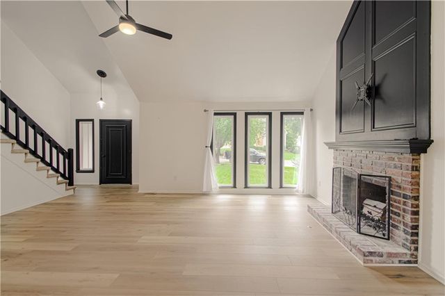 5624 N Gladstone Place, Gladstone, MO 64119