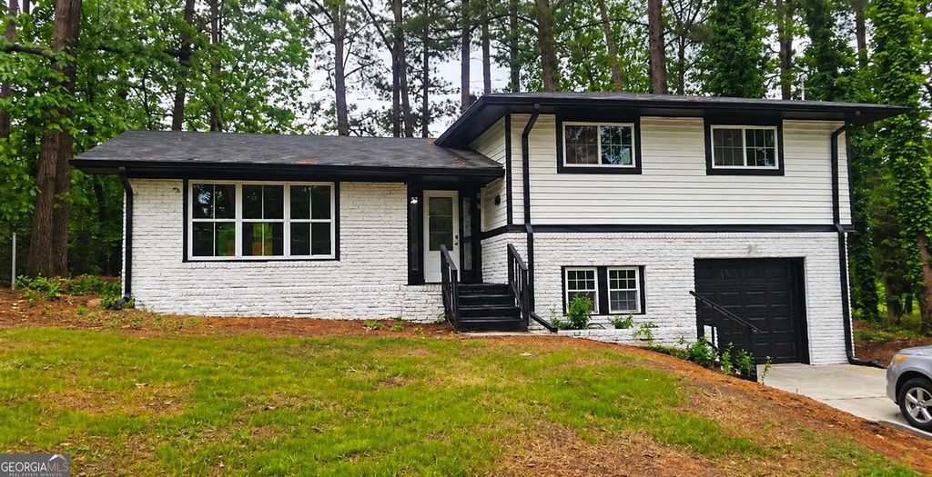 3025 McKenzie Road, East Point, GA 30344