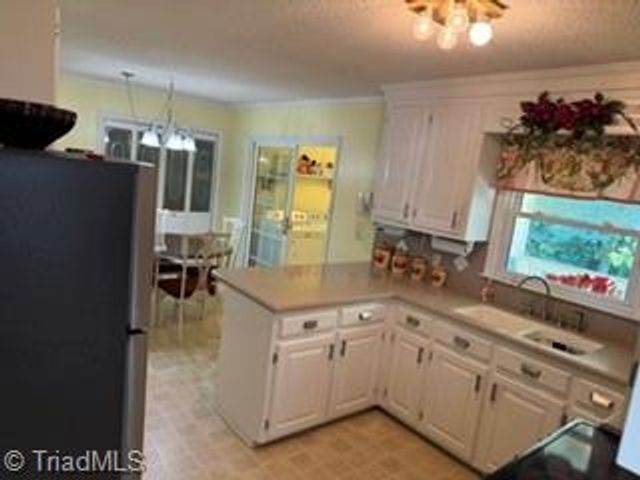 128 Hickory Hollow Road, North Wilkesboro, NC 28659