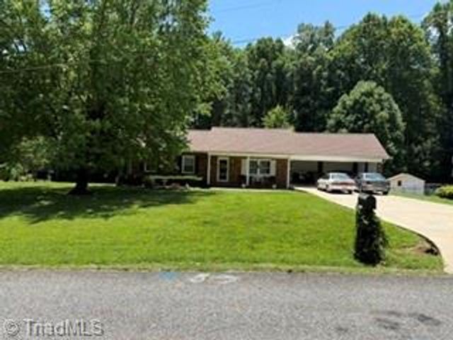 128 Hickory Hollow Road, North Wilkesboro, NC 28659