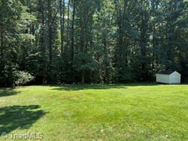 128 Hickory Hollow Road, North Wilkesboro, NC 28659