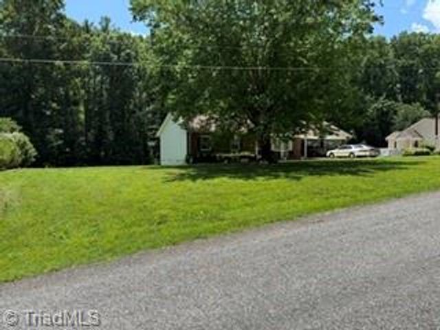 128 Hickory Hollow Road, North Wilkesboro, NC 28659