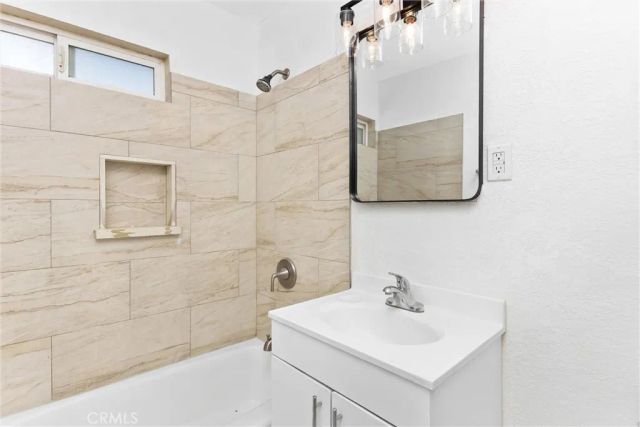 15944 Wintun Road, Apple Valley, CA 92307