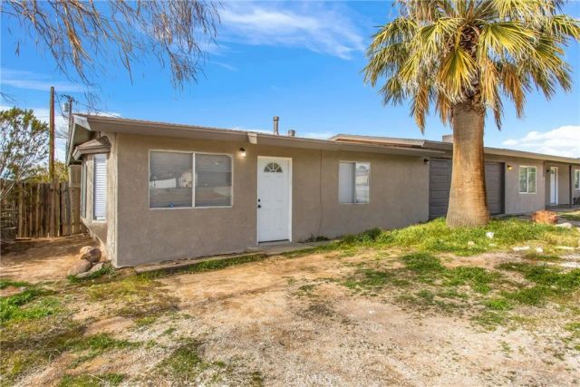 15944 Wintun Road, Apple Valley, CA 92307