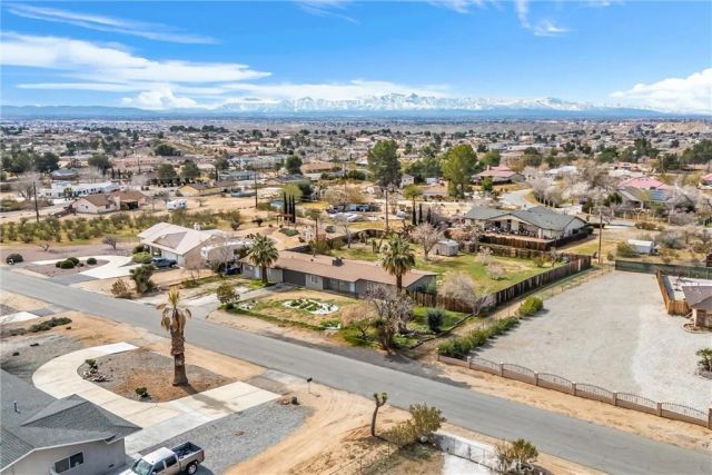 15944 Wintun Road, Apple Valley, CA 92307