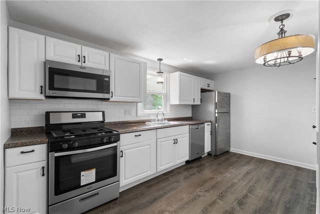 1514 37th Street NW, Canton, OH 44709