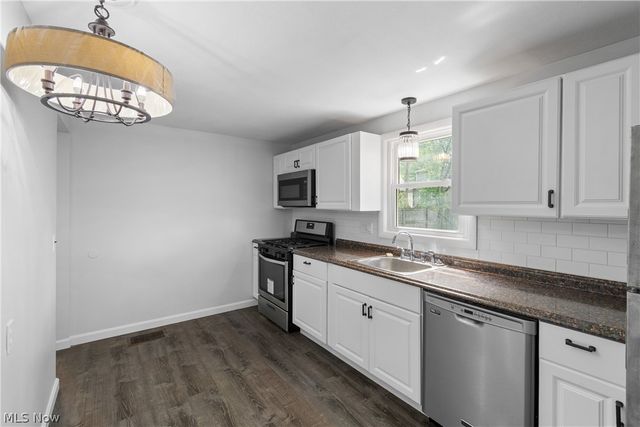 1514 37th Street NW, Canton, OH 44709