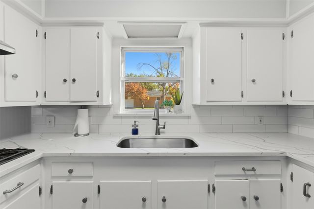 531 Summit Drive, Richardson, TX 75081