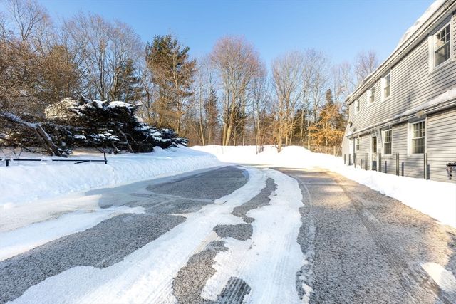 990 Pleasant St, Brockton, MA 02301