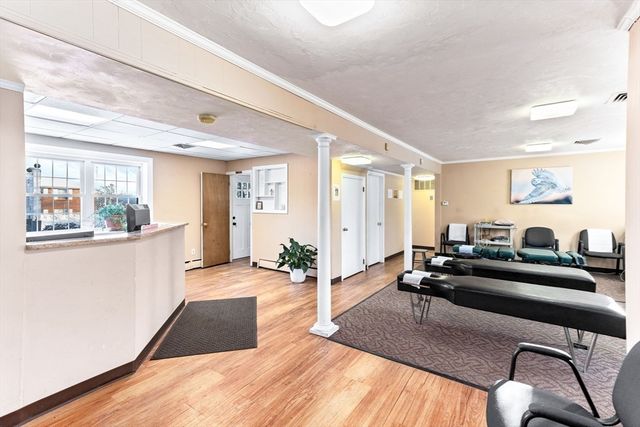 990 Pleasant St, Brockton, MA 02301