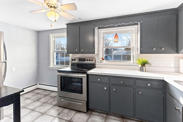 990 Pleasant St, Brockton, MA 02301