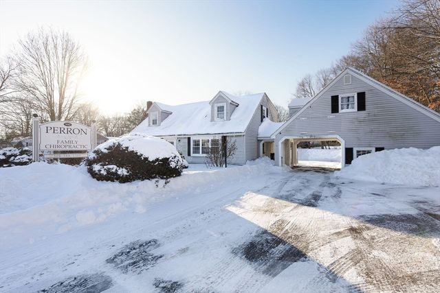 990 Pleasant St, Brockton, MA 02301