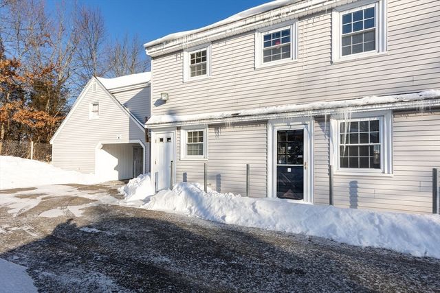 990 Pleasant St, Brockton, MA 02301