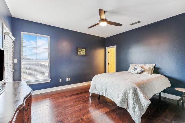 2237 Dove Hollow Dr, Baton Rouge, LA 70809