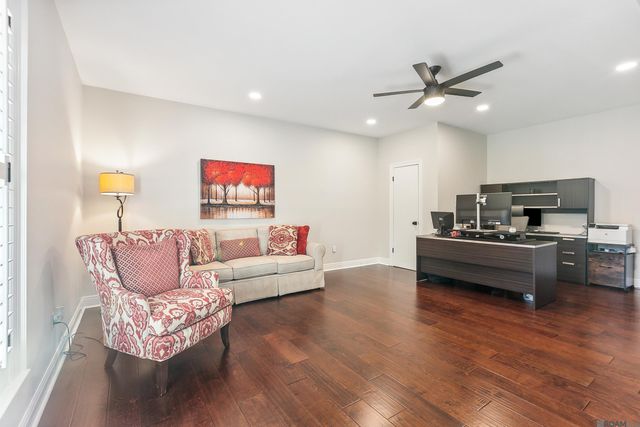 2237 Dove Hollow Dr, Baton Rouge, LA 70809