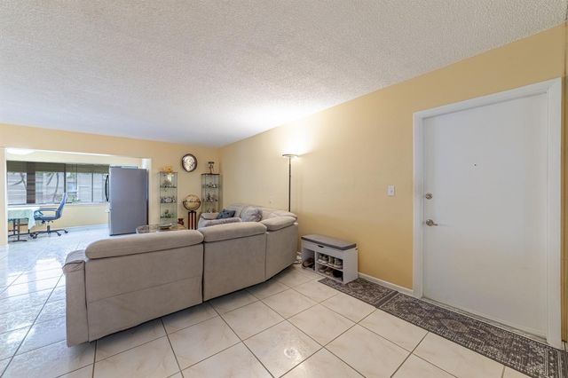 6548 Spring Bottom Way 221, Boca Raton, FL 33433