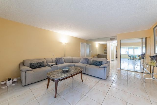 6548 Spring Bottom Way 221, Boca Raton, FL 33433