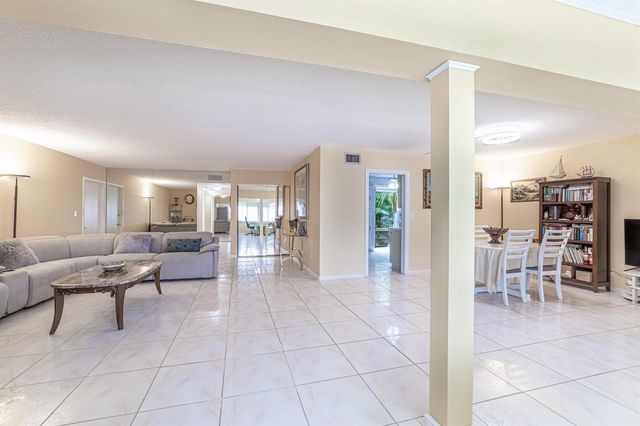 6548 Spring Bottom Way 221, Boca Raton, FL 33433