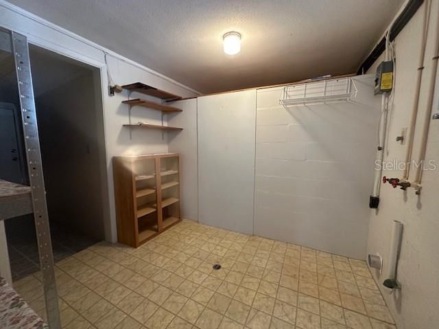 803 TANGERINE STREET, Tavares, FL 32778