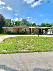 803 TANGERINE STREET, Tavares, FL 32778