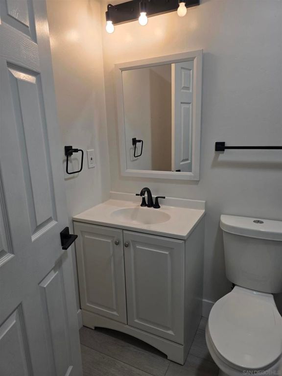 Image 6 of property listing at 8430 Hydra Lane, San Diego, CA 92126
