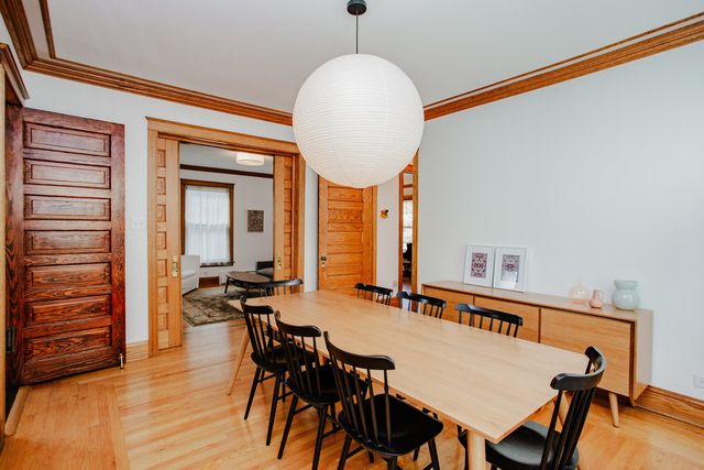 108 Wesley Avenue, Oak Park, IL 60302